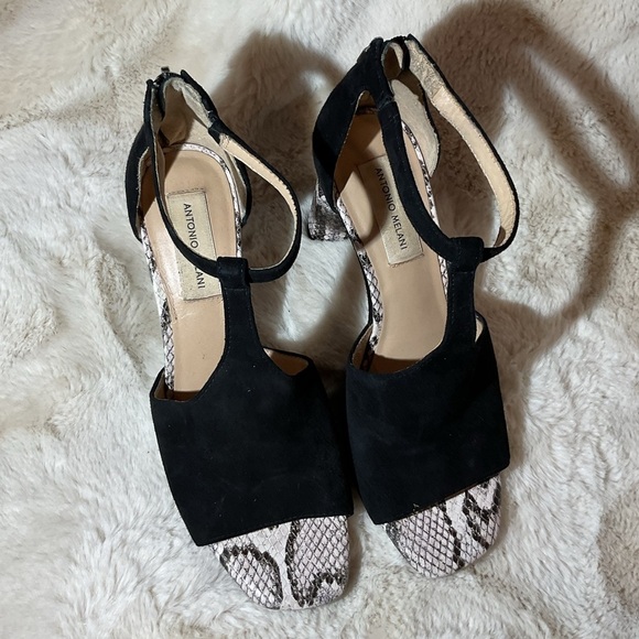 Antonio Melani Hilloray Black Heels - Picture 3 of 5